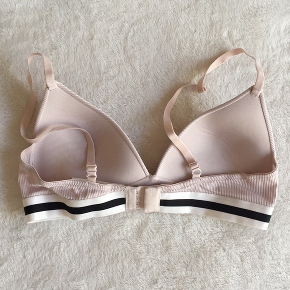 light fit triangle push up bra by H&M - Picture 8 of 8